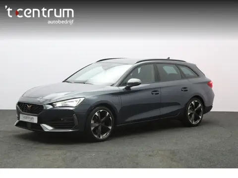 CUPRA Leon Sportstourer 1.4 e-Hybrid 204 PK Business PHEV, Trekhaak, Carplay, Adap. Cruise Control, 