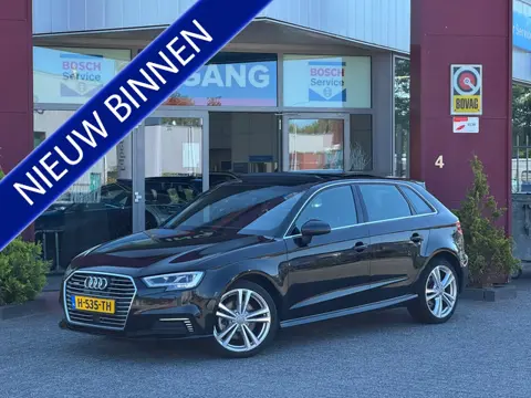 Audi A3 Sportback 40 e-tron Advance Sport | Pano | Trekhaak