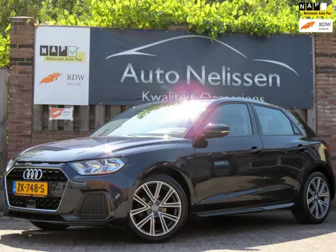 Audi A1 Sportback 25 TFSI epic | DEALER ONDERHOUDEN | SFEERVERLICHTING | CAMERA | 17 INCH VELGEN | N