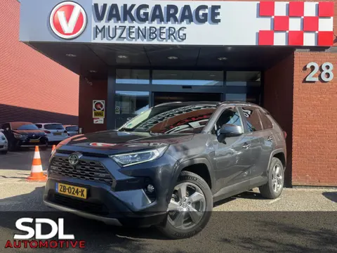 Toyota RAV4 2.5 Hybrid AWD Executive // MEMORY SEATS // JBL PREMIUM AUDIO // LEDEREN BEKLEDING // 16