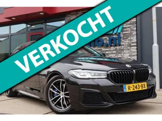 BMW 5-serie Touring 530e M-SPORT PANO l H/K l SFEER l LED l CARPLAY l LEDER l ORG.NL l DEALER OH l 1