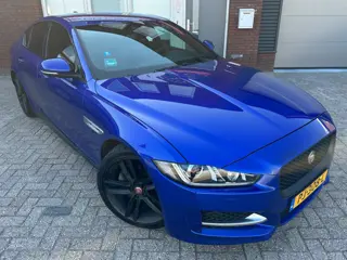 Jaguar XE 2.0 D Portfolio / Leder / Navi / Camera / Meredian / PDC / Clima / NAP