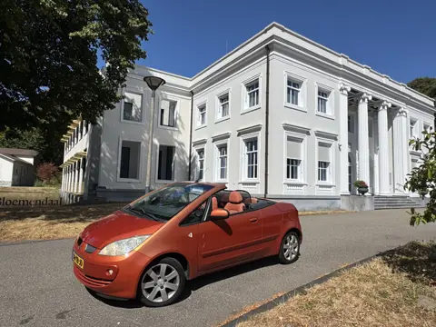 Mitsubishi Colt CABRIOLET ! 1.5 "PININFARINA" (bj 2006)