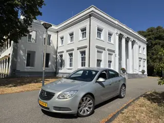 Opel Insignia 1.6 Edition (bj 2009)