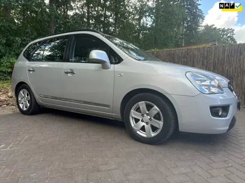 Kia Carens 2.0 CVVT X-ecutive CLIMA/CRUISE/TREKH/DEALERONDH/NAP
