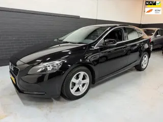 Volvo V40 2.0 D2 Momentum Nap/Airco/APK 08-05-2027!