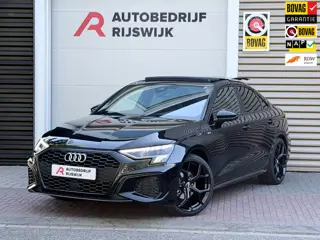 Audi A3 Limousine 30 TFSI S edition Pano/AppleCarPlay/Acc