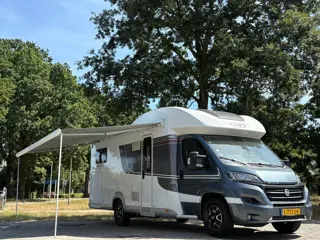Lmc H737 |CAMPER|150PK|Automaat|EURO6|cruise|airco|achteruitrijcamera|navi|2 bedden|4 zitplaatsen|ko