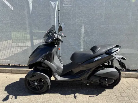 Piaggio MP3 300 Yourban actie meeneemprijs €2750
