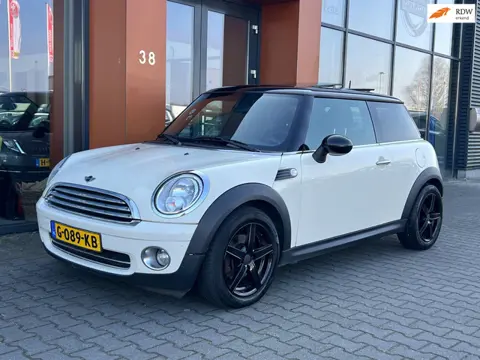 Mini Mini 1.6 Cooper|Panodak|Cruise|Stoelverwarming|Climate