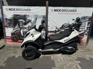 Piaggio MP3 400 LT SPORT ZGAN met €1000 korting (automaat)