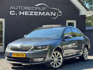Skoda Octavia 1.2 TSI Greentech Elegance Businessline Xenon Panoramadak Navi Cruise Climate Control