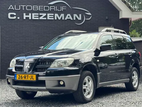 Mitsubishi Outlander 2.0 Invite plus Goed Onderhouden Airco Koud Trekhaak Dakrails Sportvelgen