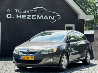Opel Astra Sports Tourer 1.4 Business Edition Cruise Control Navigatie Airco Nieuwe APK
