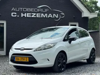 Ford Fiesta 1.25 Limited Zwarte Velgen Airco AUX NIeuwe APK inruilkoopje
