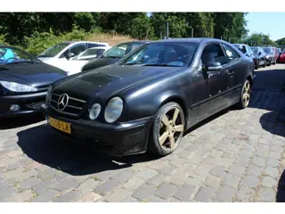 Mercedes-Benz CLK-klasse Coupé 200 Avantgarde apk 1-3-2027 rijd normaal voor hobbyist zie foto,s