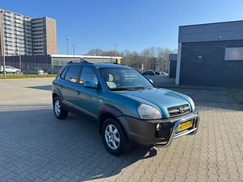 Hyundai Tucson 2.0i 4WD Style. 4X4