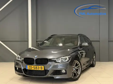 BMW 3-serie Touring 318i M Sport Edition | Trekhaak | M-Sport |