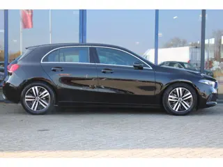 Mercedes-Benz A-Klasse 180 Business Solution LEDER SFEER WIDESCREEN CARPLAY