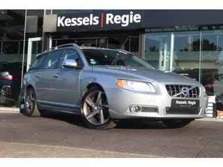 Volvo V70 1.6 T4 R-Edition | CarPlay | Stoelverwarming | Leer | Xenon | Trekhaak | Sensoren | El.kle