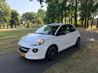 Opel ADAM 1.2 Nette en goed onderhouden auto-Nieuwe apk
