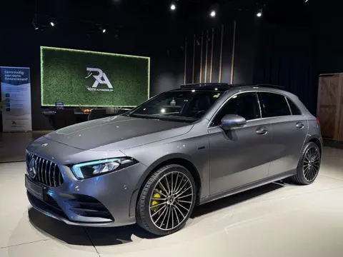 Mercedes-Benz A-Klasse A250e AMG Line Panodak|Camera|Navi|Sfeer Grijs