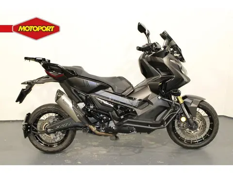 Honda X ADV 750 (bj 2018)