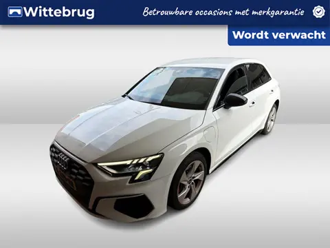 Audi A3 Sportback 45 TFSI e S edition Competition / AUTOMAAT/ DIGITAL DASH/ NAVI/ CRUISE/ CLIMATE/ P