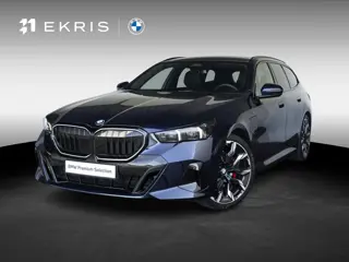 BMW 5 Serie Touring 530e | M Sportpakket Pro | Comfort Pack | 21 inch | Glazen panoramadak | Stoelve