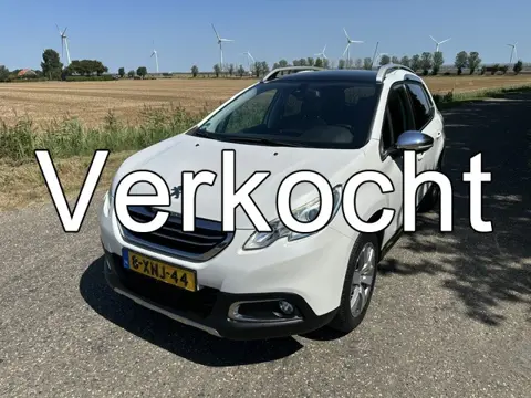 Peugeot 2008 1.2 PureTech Allure Panoramdak Trekaak Enz