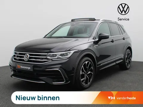 Volkswagen Tiguan 1.5 TSI R-Line Business+ 150PK DSG Panoramadak, trekhaak, leder, achteruitrijcamer