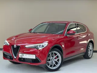 Alfa Romeo Stelvio 2.0 T AWD Super, 280Pk, 2017, 2de eigenaar, Harman Karton, Volledig leder, Stoel 