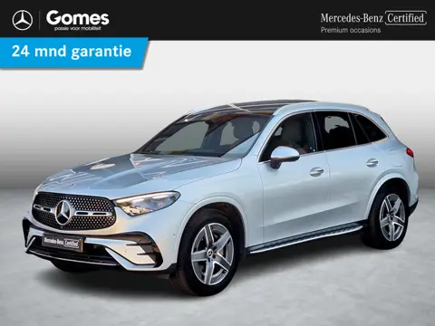 Mercedes-Benz GLC-klasse 300e 4MATIC AMG Line | Panoramadak | AIRMATIC Luchtvering | 360° Camera | M