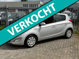 Hyundai I20 1.2i Go! 86PK 5 deurs! NL AUTO NAP! LED l Airco l MTF-stuur l Elek pakket l TOPSTAAT l D