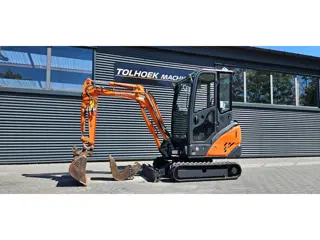 Hitachi ZX18-3 (bj 2013)