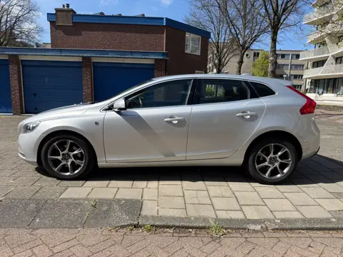 Volvo V40 2.0 D2 Summum Ocean Race
