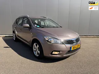 Kia Cee'd 1.4 CVVT X-ecutive clima 17 inch