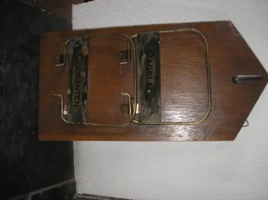 Brieven- tijdschriften- krantenhanger