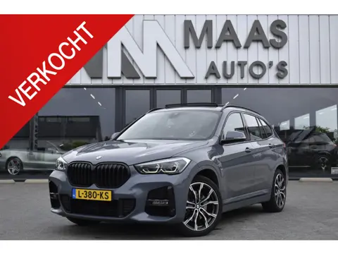 BMW X1 xDrive25e M-Pakket Pano Trekhaak
