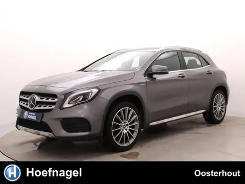 Mercedes-Benz GLA-klasse 200 Premium Automaat | Adaptive Cruise Control | Camera | Stoelverwarming |