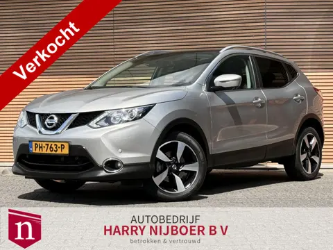 Nissan QASHQAI 1.2 N-Connecta Panodak / Navi / 360* Camera / Lm Velgen / Trekhaak