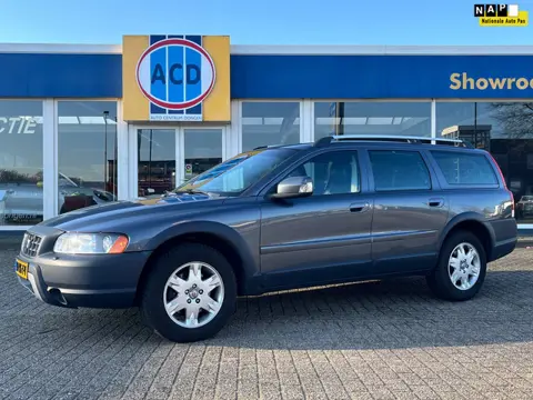 Volvo XC70 2.5 T Aut. Momentum | Orig. NL | 4WD | Apk 02-2027 |