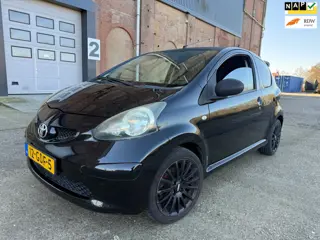 Toyota Aygo 1.0-12V NAP/APK/AIRCO/VELGEN