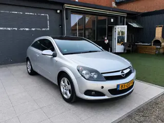 Opel Astra GTC 1.6 Business