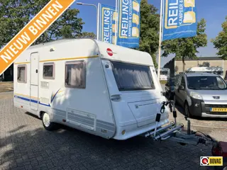 Bürstner Ventana Avantgarde 435 TS Voortent en losse luifel
