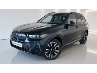 BMW iX3 Executive 80 kWh M-Sport | Driving Assistant Professional | Camera | Stoelverwarming | Priva