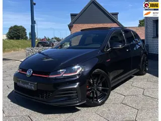 Volkswagen Golf 2.0 TSI GTI Performance/ Pano/ Dynaudio/ Keyless/ Virtual CP/ Dynamic lights