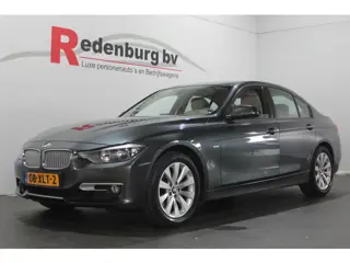 BMW 3-serie 320i Executive - Automaat - Navi / Bluetooth / Cruise
