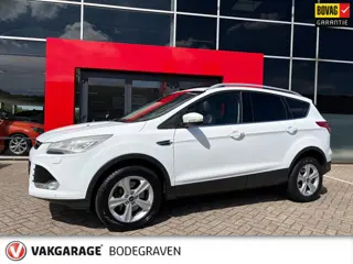 Ford Kuga 1.6 Titanium Plus 4WD / panoramadak / trekhaak