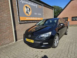 Opel Astra Sports Tourer 1.4 Turbo Sport (bj 2012)